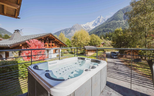 Chamonix-Mont-Blanc | Modern 5-Bed Chalet with Pool & Mont Blanc Views