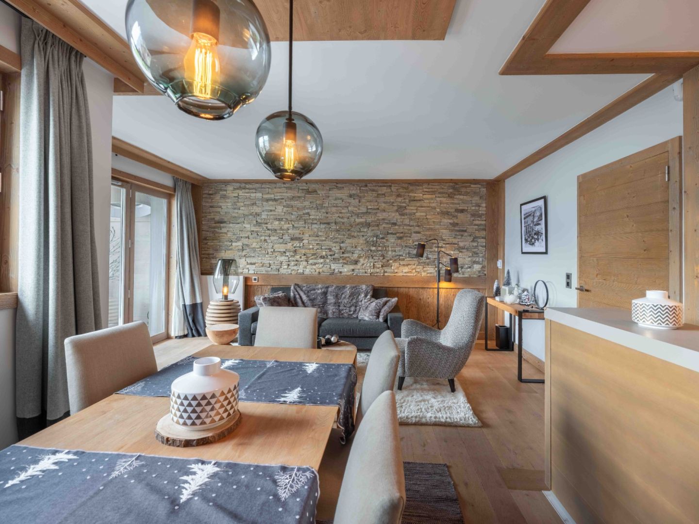 Domosno | Courchevel | Prime 2-Bed Apartment Near Slopes & Village Centre