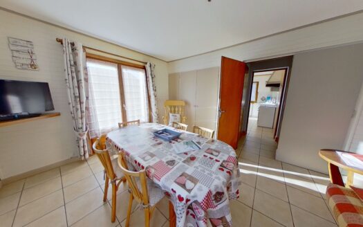 Crest-Voland | Investment Chalet with 4 Apartments & Ski-In Ski-Out Access