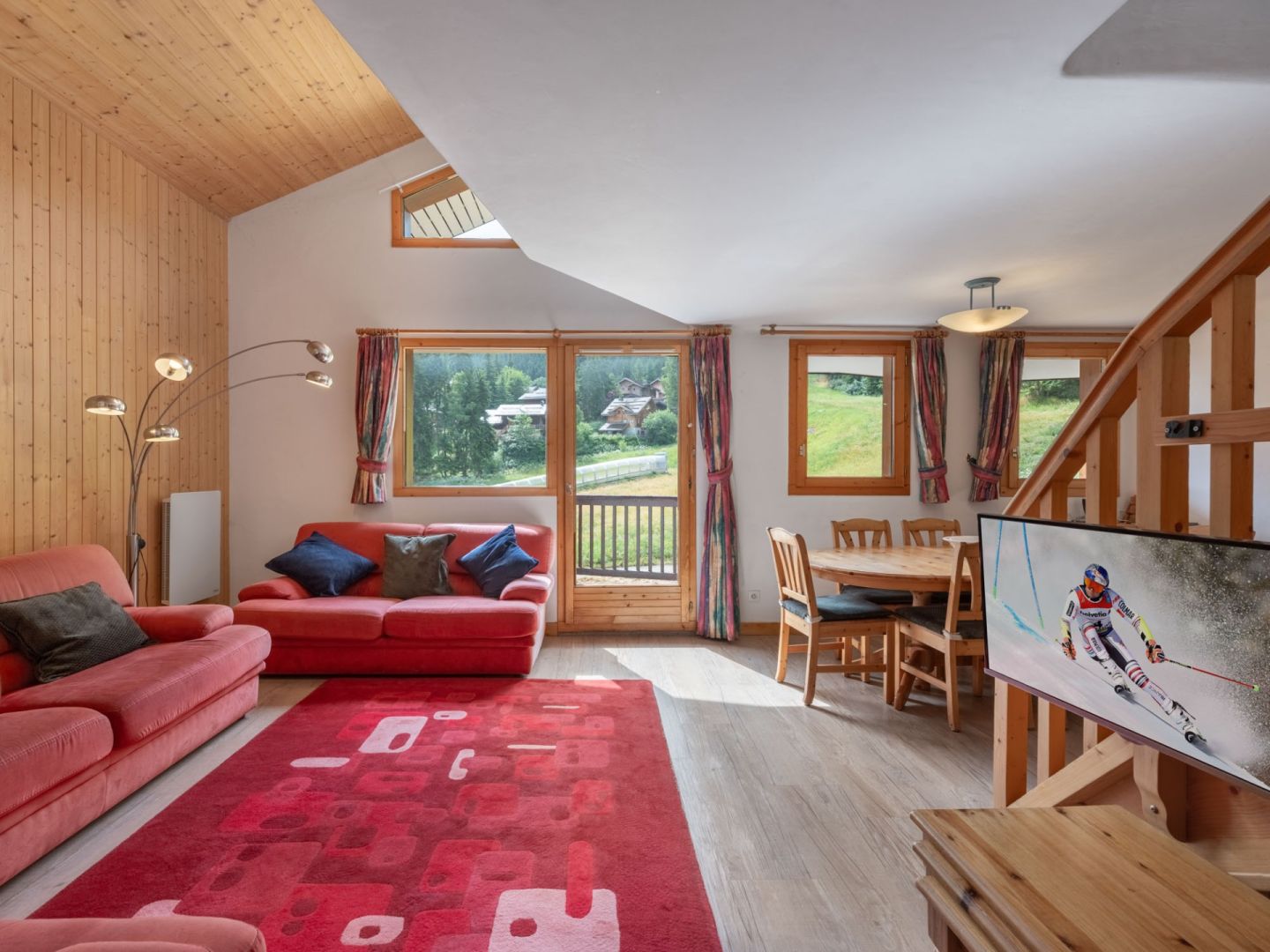 Domosno | La Tania | 3-Bed Penthouse with Slope Access & Valley Views