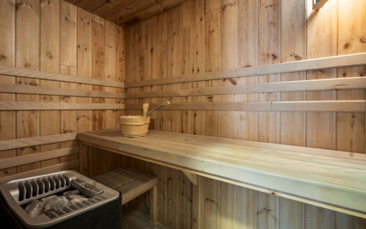 Les Menuires | 4-Bed Alpine Apartment at Foot of Slopes