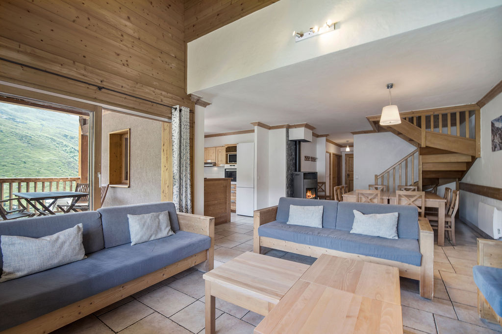 Domosno | Les Menuires | Exceptional 6-Bed Ski-In Ski-Out Duplex with Private Sauna