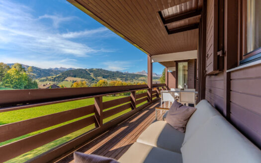 Megève | Fully Renovated 2-Bed Apartment at Mont d’Arbois with Aravis Views