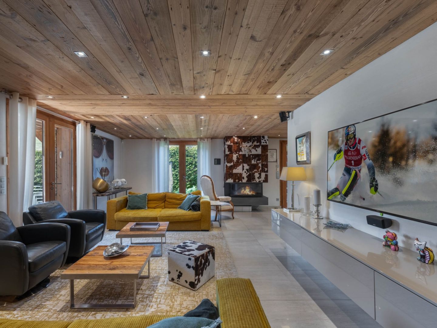 Domosno | Megève | Spacious 4-Bed Ground Floor Apartment with Jacuzzi & Garden