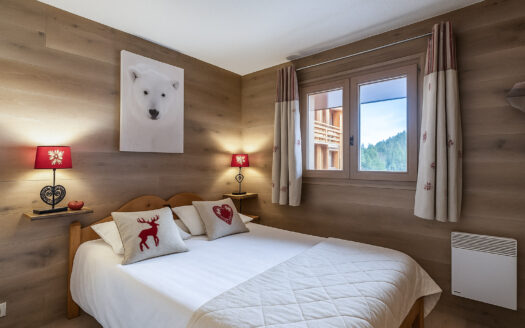 Méribel | Bright 3-Bed Apartment with South-Facing Balcony