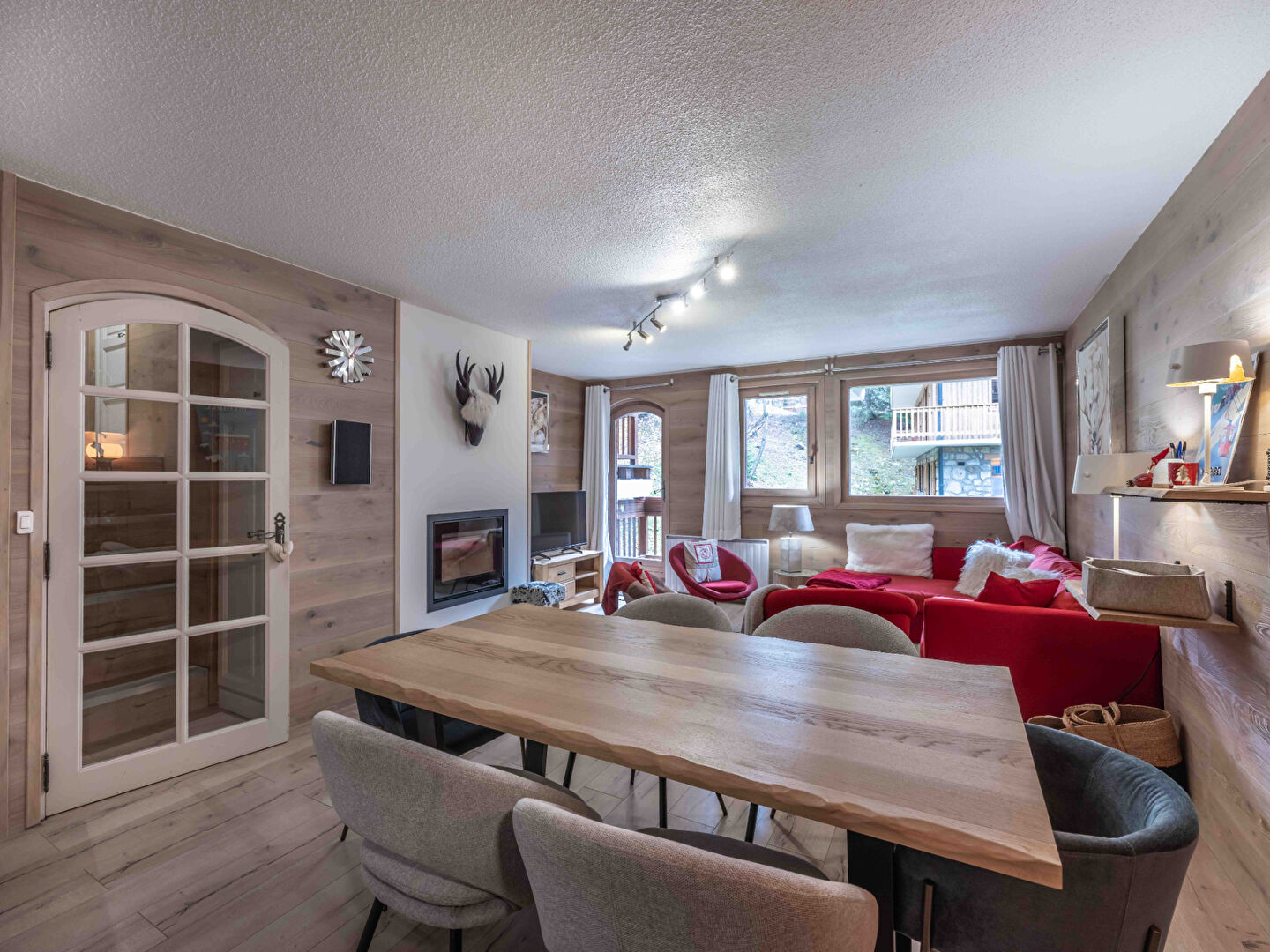 Domosno | Méribel | Bright 3-Bed Apartment with South-Facing Balcony