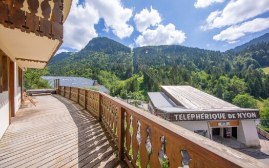 Morzine | Impressive 7-Bed Chalet with Hot Tub Next to Nyon Lift