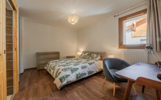 Morzine | Modern 3-Bed Duplex Near Centre with Sauna Access