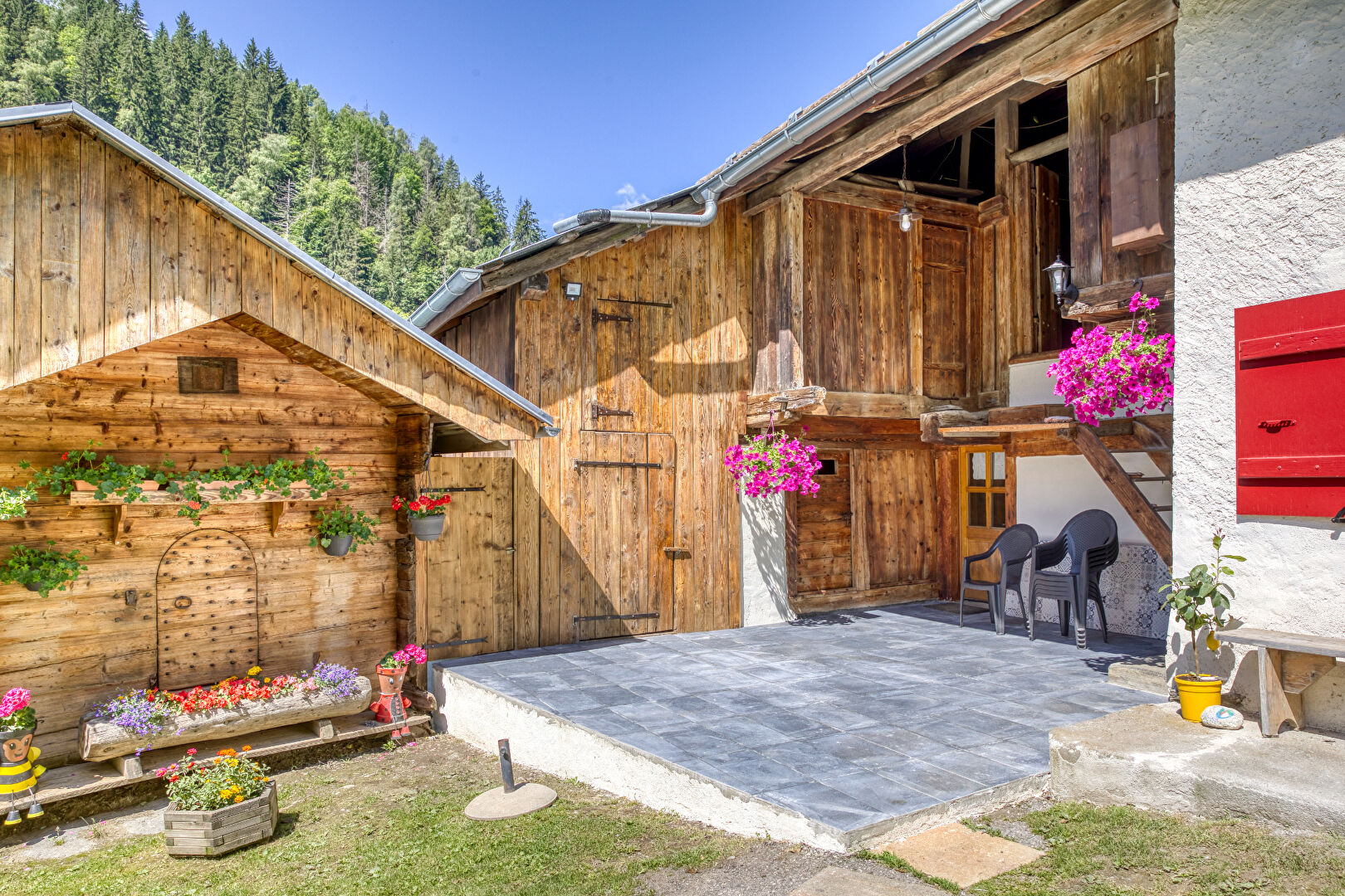 Domosno | Saint-Gervais-les-Bains | Country Farmhouse To Renovate