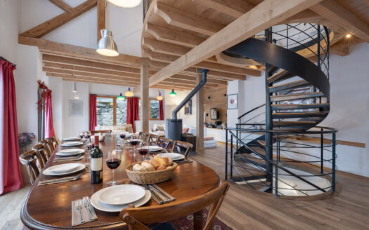 Saint-Martin-de-Belleville | Renovated 5-bedroom chalet – quiet village