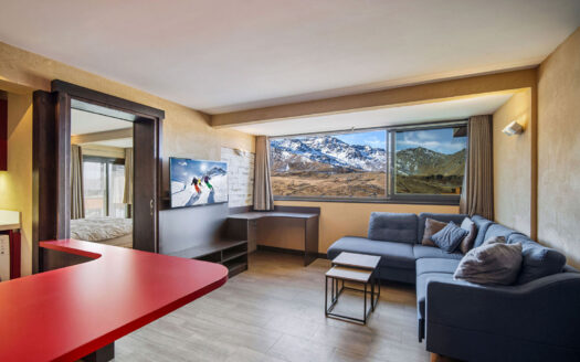 Val Thorens | 3-Bed Apartment with Panoramic Views & Hammam Access