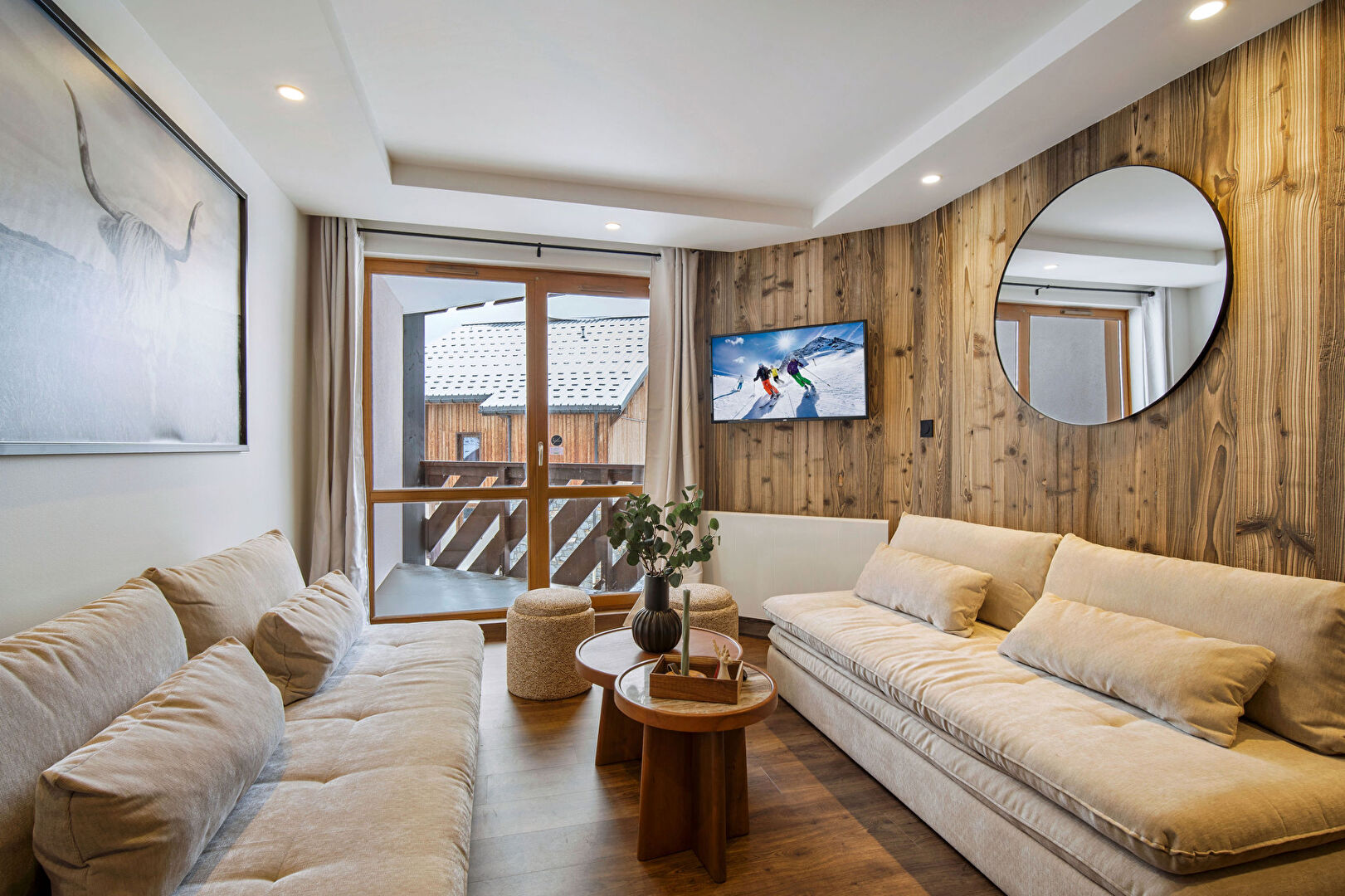 Domosno | Val Thorens | Refined 3-Bed Ski-In Ski-Out Apartment in Resort Centre