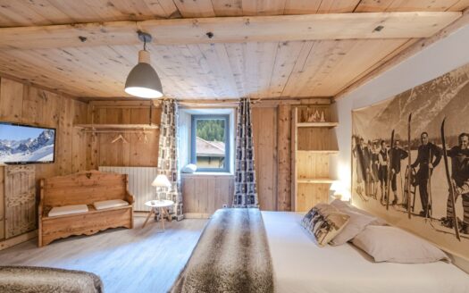 Vallorcine | Versatile 8-Bed House with Independent Flat