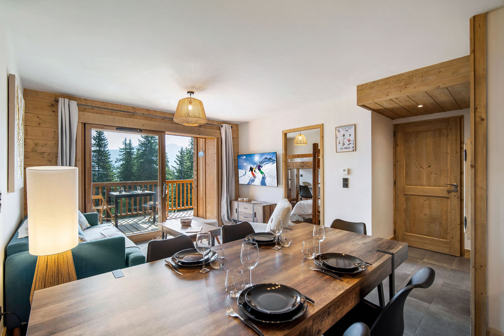 Domosno | Villard-sur-Doron | 2-Bed Apartment with Mountain Views in Les Saisies