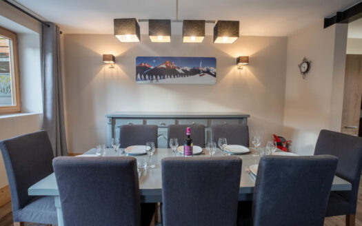 Les Allues | Great opportunity – 2 south-facing houses (3 apartments)