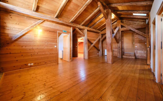 Saint-Gervais-les-Bains | Farmhouse to renovate – facing Mont Blanc