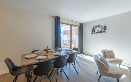 Alpe d’Huez | Spacious 2-Bed + Cabin Apartment in Vieil Alpe with Garage
