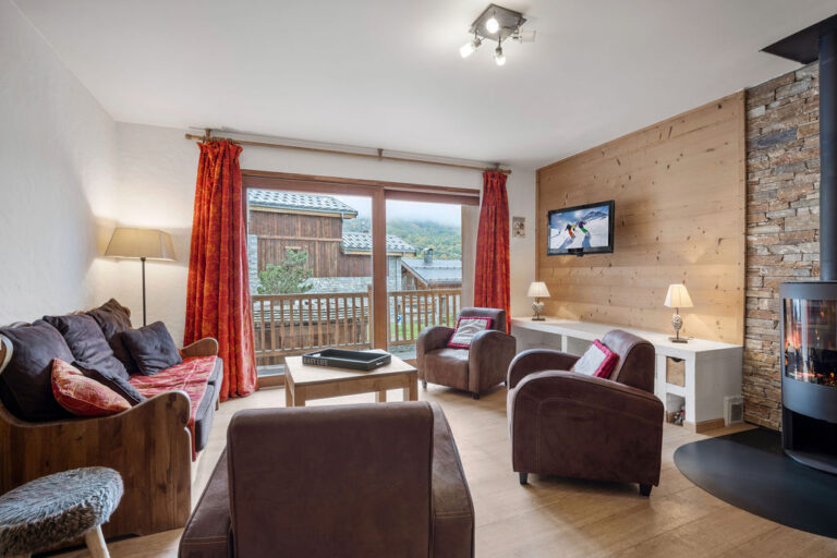 Authentic 4-Bedroom Village House with Separate Rental Apartment in Saint-Martin-de-Belleville Historic Centre