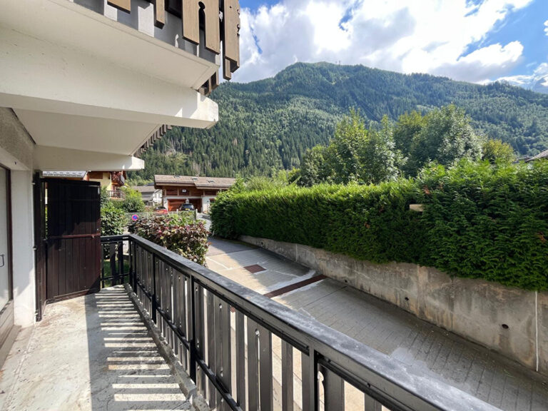 Chamonix | 1-Bed Apartment in Town Centre with Rental Potential