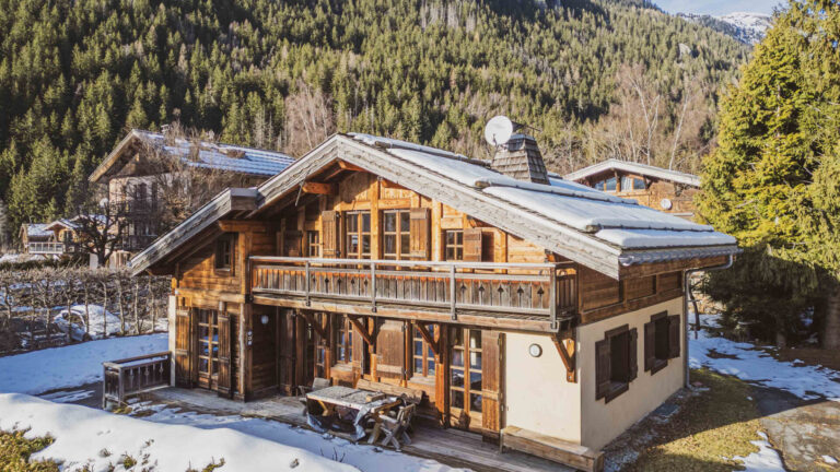 Chamonix-Mont-Blanc | Luxurious 6-Bedroom Chalet with Private Sauna & Mont Blanc Views in Les Tines