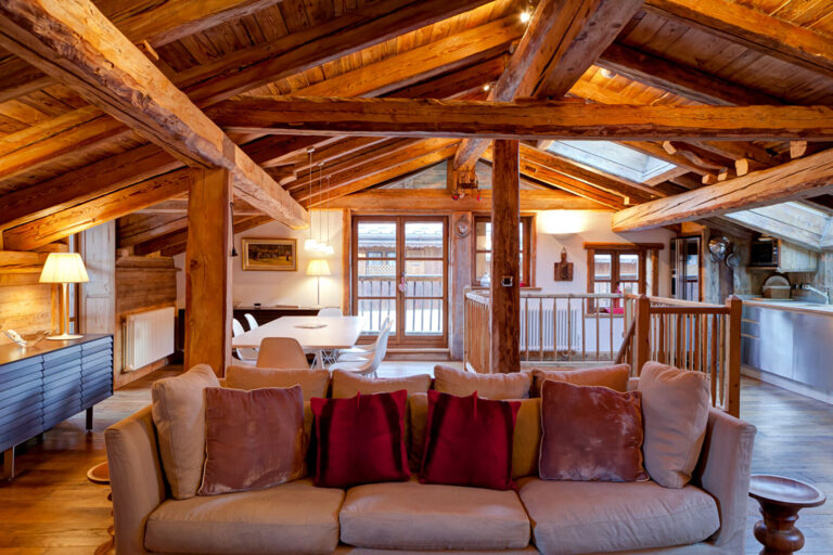 Courchevel | Village house – resort centre (Courchevel Le Praz)