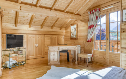 Les Contamines-Montjoie | Spacious 4-Bed Chalet with Wellness Facilities