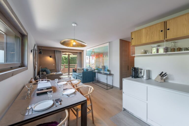 Megève | 2-Bed Apartment in New Rochebrune Residence with Pool & Spa