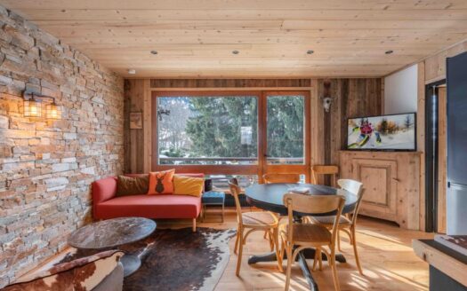 Megève | 3-Bed Apartment in Rochebrune with Mountain Views