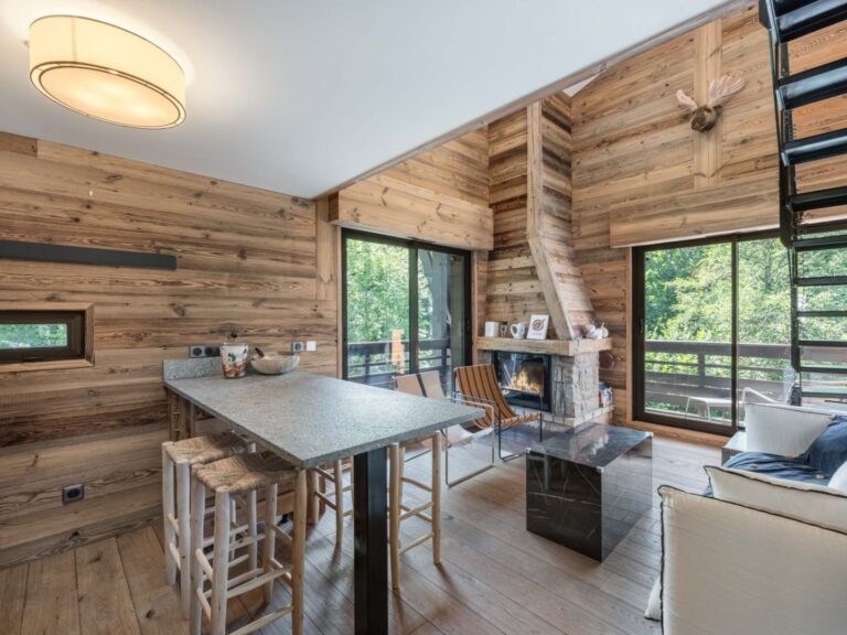 Megève | 3-bedroom apartment – Rochebrune, quiet location, terrace and open view