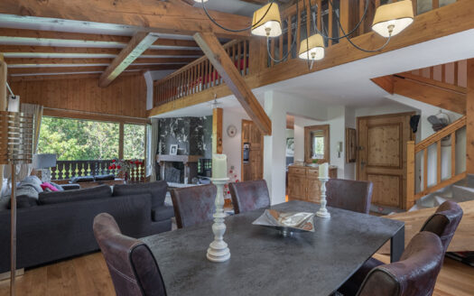 Megève | Charming 2-Bed Duplex with Fireplace in Rochebrune