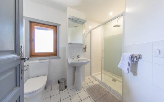 Montriond | Impressive 9-Bed Chalet with Jacuzzi & Separate Flat