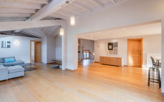 Morzine | Spacious 6-bedroom chalet – in the centre