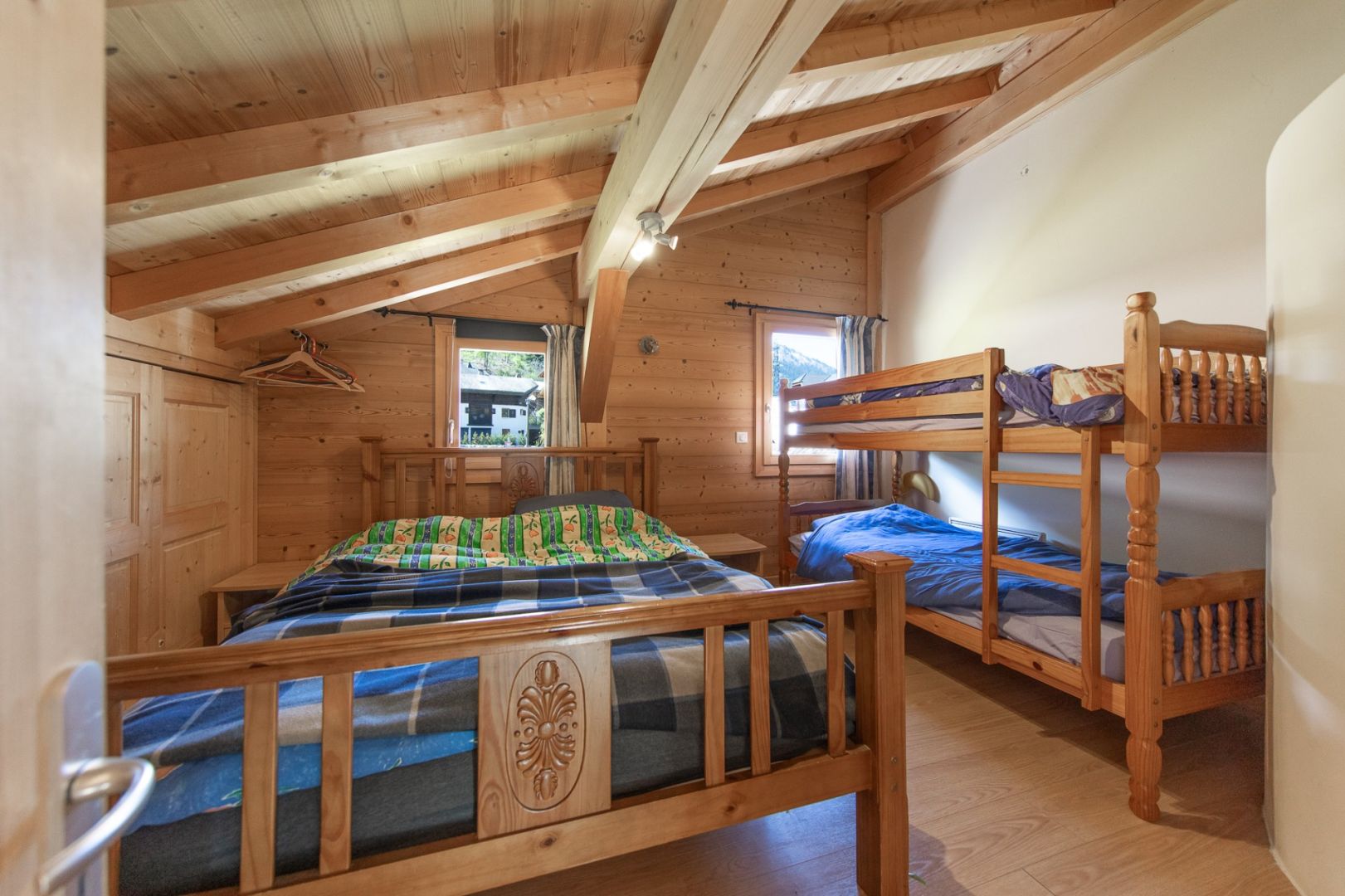 Domosno | Morzine | Spacious 8-Bed Semi-Detached Farmhouse with Rental Income Potential