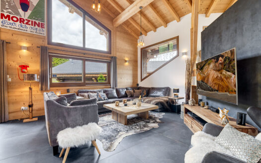 Morzine | Spectacular 7-Bed Chalet Built 2017 with Sauna & Jacuzzi