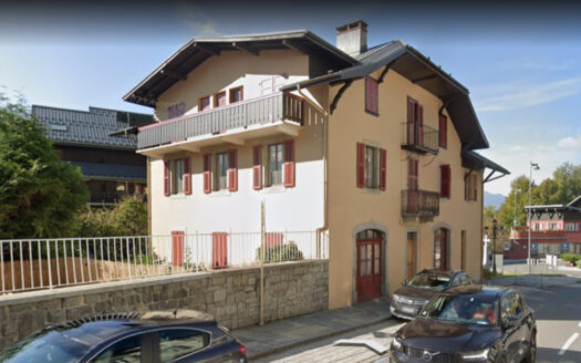 Saint-Gervais-les-Bains | Character Building with 5 Apartments & Commercial Space