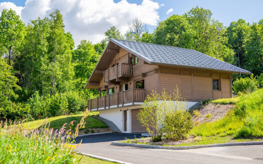 Saint-Gervais-les-Bains | Magnificent chalet – facing Mont Blanc (ski-in/ski-out)