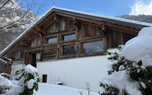 Saint-Gervais-les-Bains | Prestigious Renovated 5-Bed Farmhouse with Energy Efficiency