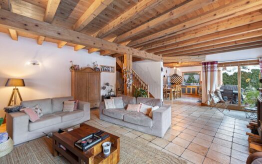 Saint-Martin-de-Belleville | 4-Bed Chalet with Panoramic Views & Expansion Potential