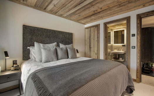 Saint-Martin-de-Belleville | Architect-Renovated 4-Bed Chalet in Village Heart