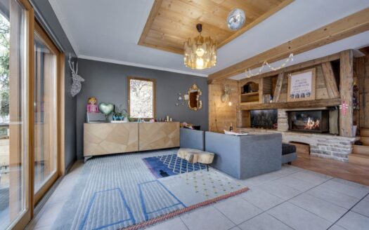 Sainte-Foy-Tarentaise | 5-Bed Chalet with 2 Independent Studios