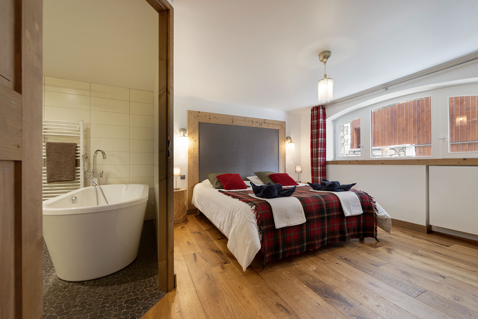 Val d’Isère | 5-bedroom apartment – heart of Val d’Isère