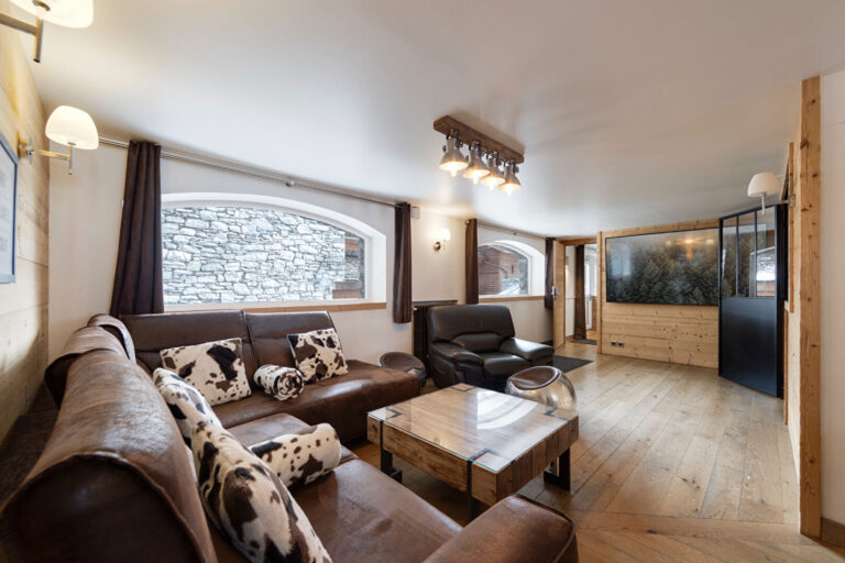 Val d’Isère | 5-bedroom apartment – heart of Val d’Isère